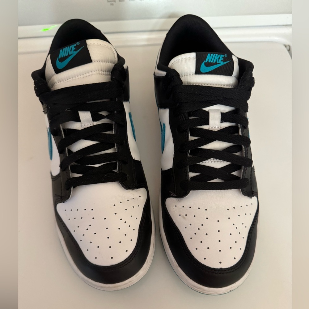 Nike Black and Teal Sneakers unisex